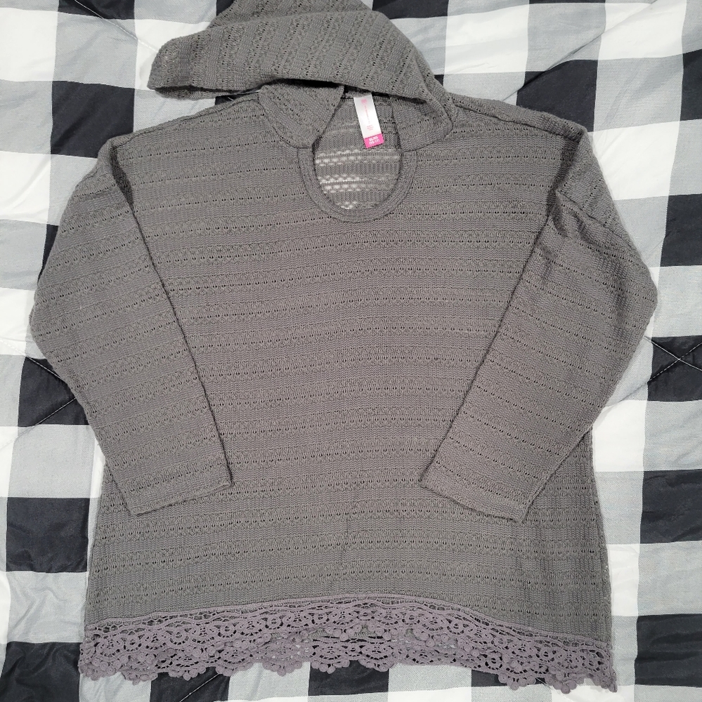 Women's No Boundaries top, size XL